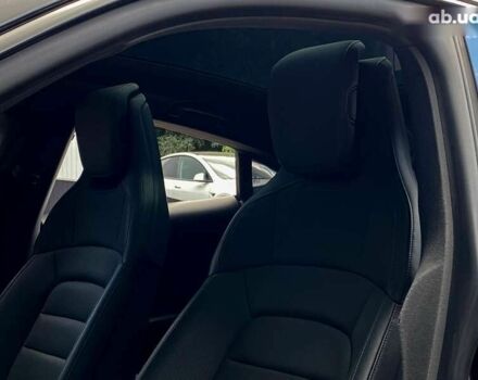 Порше Тайкан, объемом двигателя 0 л и пробегом 119 тыс. км за 54999 $, фото 11 на Automoto.ua