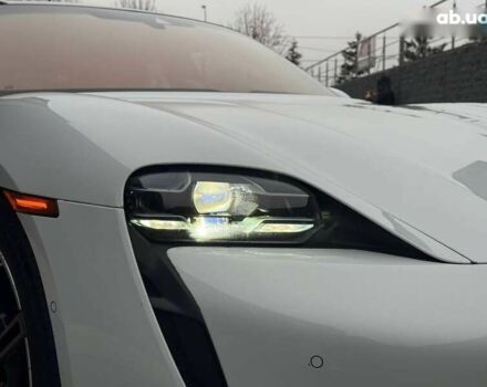 Порше Тайкан, объемом двигателя 0 л и пробегом 43 тыс. км за 71000 $, фото 1 на Automoto.ua