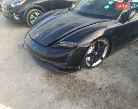 Порше Тайкан, объемом двигателя 0 л и пробегом 60 тыс. км за 42000 $, фото 2 на Automoto.ua