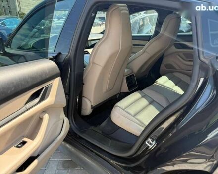 Порше Тайкан, объемом двигателя 0 л и пробегом 36 тыс. км за 31000 $, фото 5 на Automoto.ua