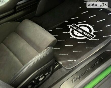 Порше Тайкан, объемом двигателя 0 л и пробегом 35 тыс. км за 99999 $, фото 78 на Automoto.ua