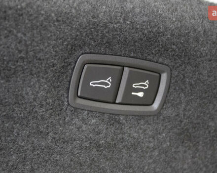 Порше Тайкан, об'ємом двигуна 0 л та пробігом 0 тис. км за 100341 $, фото 21 на Automoto.ua