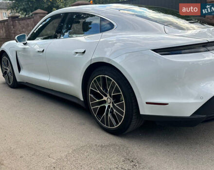 Порше Тайкан, об'ємом двигуна 0 л та пробігом 17 тис. км за 58100 $, фото 9 на Automoto.ua