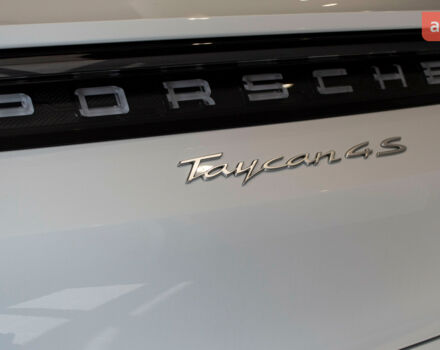Порше Тайкан, объемом двигателя 0 л и пробегом 0 тыс. км за 100341 $, фото 30 на Automoto.ua