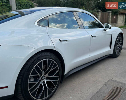 Порше Тайкан, об'ємом двигуна 0 л та пробігом 17 тис. км за 58100 $, фото 11 на Automoto.ua
