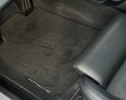 Порше Тайкан, об'ємом двигуна 0 л та пробігом 17 тис. км за 58100 $, фото 28 на Automoto.ua