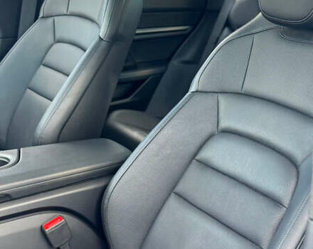 Порше Тайкан, об'ємом двигуна 0 л та пробігом 17 тис. км за 58100 $, фото 27 на Automoto.ua