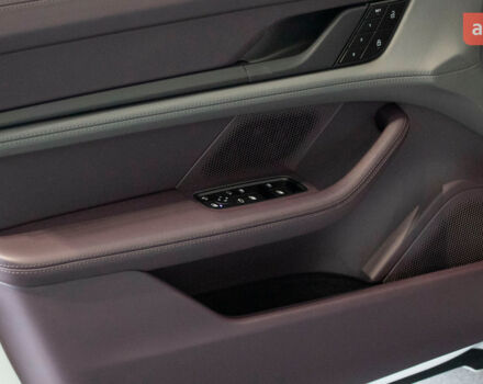 Порше Тайкан, объемом двигателя 0 л и пробегом 0 тыс. км за 112146 $, фото 17 на Automoto.ua