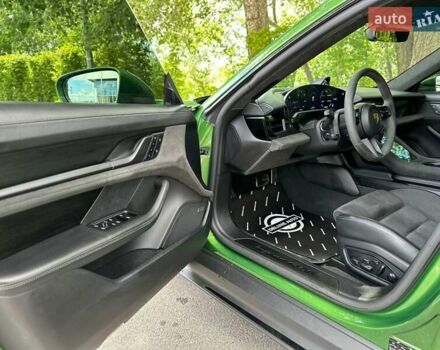 Порше Тайкан, объемом двигателя 0 л и пробегом 35 тыс. км за 99999 $, фото 44 на Automoto.ua