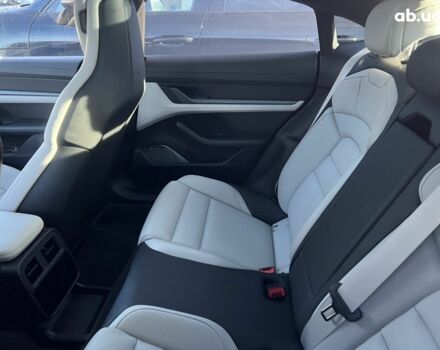 Порше Тайкан, объемом двигателя 0 л и пробегом 0 тыс. км за 215404 $, фото 35 на Automoto.ua