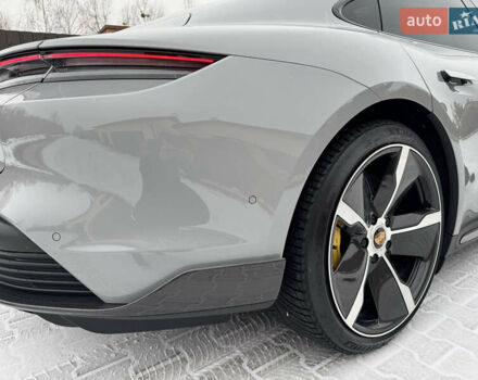 Серый Порше Тайкан, объемом двигателя 0 л и пробегом 24 тыс. км за 100000 $, фото 16 на Automoto.ua