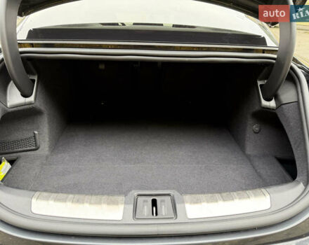 Сірий Порше Тайкан, об'ємом двигуна 0 л та пробігом 147 тис. км за 69890 $, фото 54 на Automoto.ua