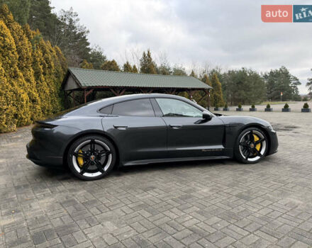 Сірий Порше Тайкан, об'ємом двигуна 0 л та пробігом 147 тис. км за 69890 $, фото 11 на Automoto.ua