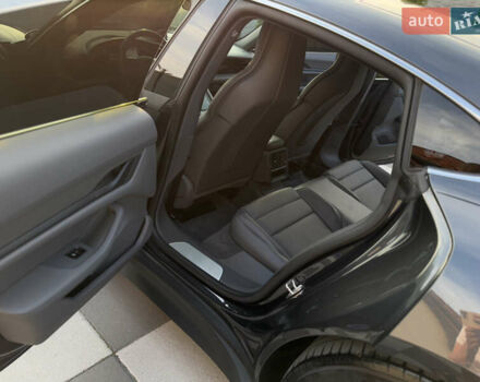 Серый Порше Тайкан, объемом двигателя 0 л и пробегом 129 тыс. км за 53500 $, фото 58 на Automoto.ua