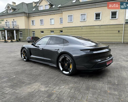 Сірий Порше Тайкан, об'ємом двигуна 0 л та пробігом 147 тис. км за 69890 $, фото 6 на Automoto.ua