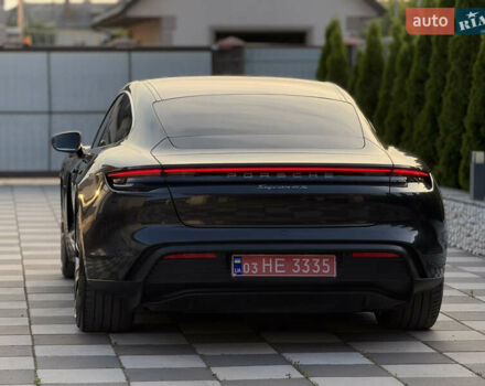 Серый Порше Тайкан, объемом двигателя 0 л и пробегом 129 тыс. км за 53500 $, фото 26 на Automoto.ua