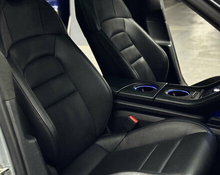 Серый Порше Тайкан, объемом двигателя 0 л и пробегом 75 тыс. км за 65000 $, фото 15 на Automoto.ua