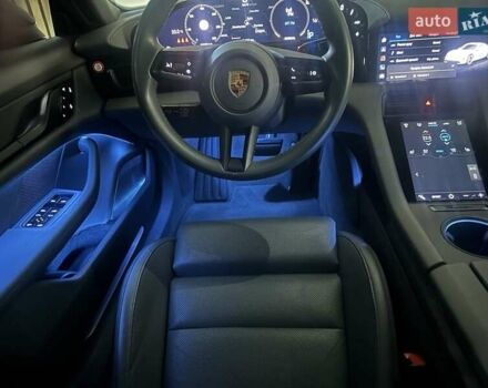 Серый Порше Тайкан, объемом двигателя 0 л и пробегом 58 тыс. км за 62000 $, фото 5 на Automoto.ua