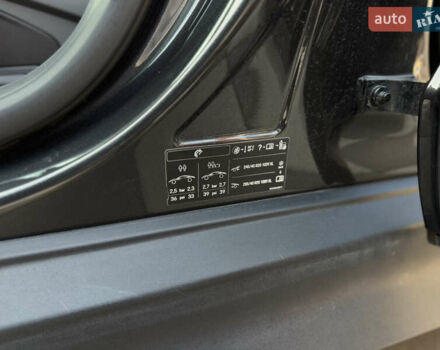 Серый Порше Тайкан, объемом двигателя 0 л и пробегом 129 тыс. км за 53500 $, фото 53 на Automoto.ua