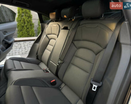 Серый Порше Тайкан, объемом двигателя 0 л и пробегом 129 тыс. км за 53500 $, фото 61 на Automoto.ua