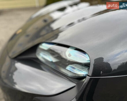 Сірий Порше Тайкан, об'ємом двигуна 0 л та пробігом 147 тис. км за 69890 $, фото 13 на Automoto.ua