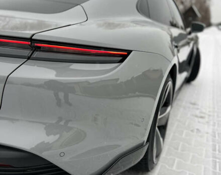 Серый Порше Тайкан, объемом двигателя 0 л и пробегом 24 тыс. км за 100000 $, фото 9 на Automoto.ua