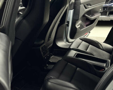 Серый Порше Тайкан, объемом двигателя 0 л и пробегом 75 тыс. км за 65000 $, фото 18 на Automoto.ua