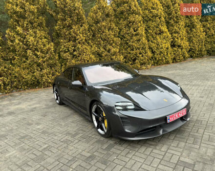 Сірий Порше Тайкан, об'ємом двигуна 0 л та пробігом 147 тис. км за 69890 $, фото 12 на Automoto.ua