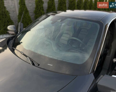 Серый Порше Тайкан, объемом двигателя 0 л и пробегом 129 тыс. км за 53500 $, фото 96 на Automoto.ua