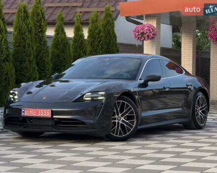 Серый Порше Тайкан, объемом двигателя 0 л и пробегом 129 тыс. км за 53500 $, фото 5 на Automoto.ua