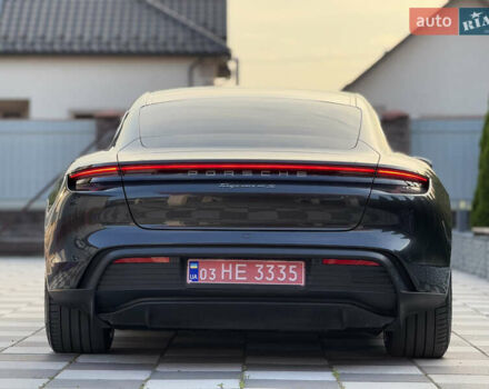 Серый Порше Тайкан, объемом двигателя 0 л и пробегом 129 тыс. км за 53500 $, фото 22 на Automoto.ua