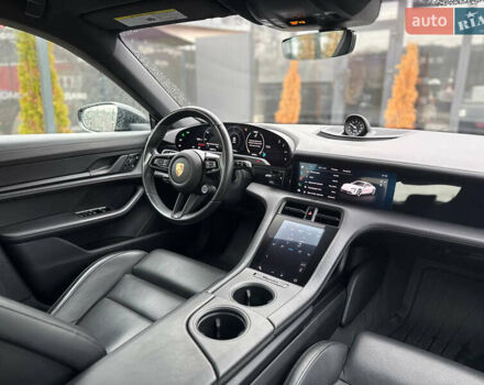 Серый Порше Тайкан, объемом двигателя 0 л и пробегом 69 тыс. км за 52000 $, фото 23 на Automoto.ua