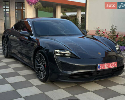 Серый Порше Тайкан, объемом двигателя 0 л и пробегом 129 тыс. км за 53500 $, фото 13 на Automoto.ua