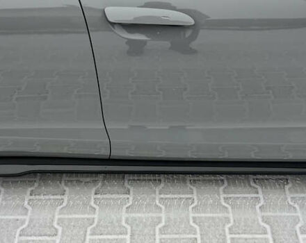 Серый Порше Тайкан, объемом двигателя 0 л и пробегом 24 тыс. км за 100000 $, фото 21 на Automoto.ua