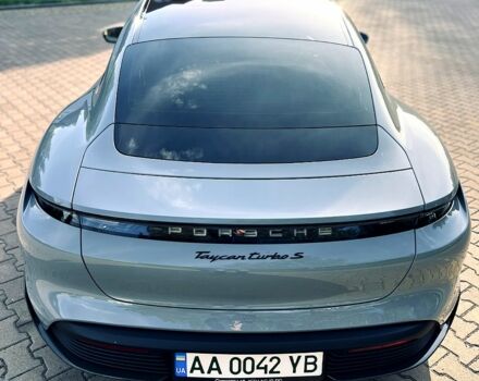 Серый Порше Тайкан, объемом двигателя 0.56 л и пробегом 29 тыс. км за 100000 $, фото 3 на Automoto.ua