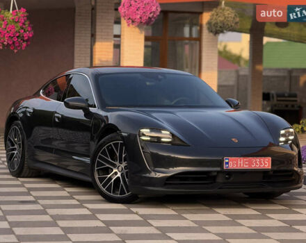 Серый Порше Тайкан, объемом двигателя 0 л и пробегом 129 тыс. км за 53500 $, фото 37 на Automoto.ua