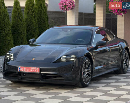 Серый Порше Тайкан, объемом двигателя 0 л и пробегом 129 тыс. км за 53500 $, фото 9 на Automoto.ua
