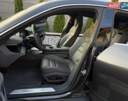 Серый Порше Тайкан, объемом двигателя 0 л и пробегом 129 тыс. км за 53500 $, фото 51 на Automoto.ua