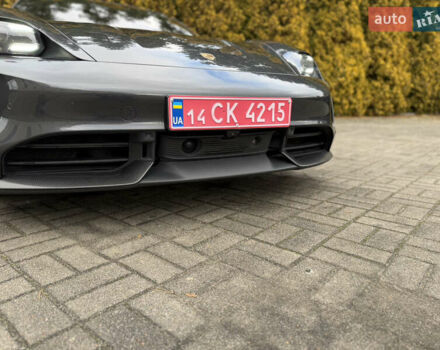 Сірий Порше Тайкан, об'ємом двигуна 0 л та пробігом 147 тис. км за 69890 $, фото 14 на Automoto.ua