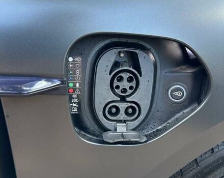 Серый Порше Тайкан, объемом двигателя 0 л и пробегом 58 тыс. км за 62000 $, фото 15 на Automoto.ua