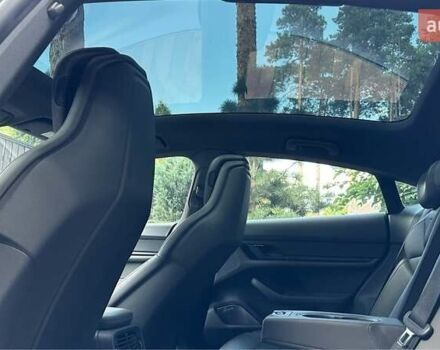 Серый Порше Тайкан, объемом двигателя 0 л и пробегом 58 тыс. км за 62000 $, фото 10 на Automoto.ua