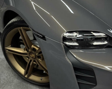 Серый Порше Тайкан, объемом двигателя 0 л и пробегом 75 тыс. км за 65000 $, фото 10 на Automoto.ua