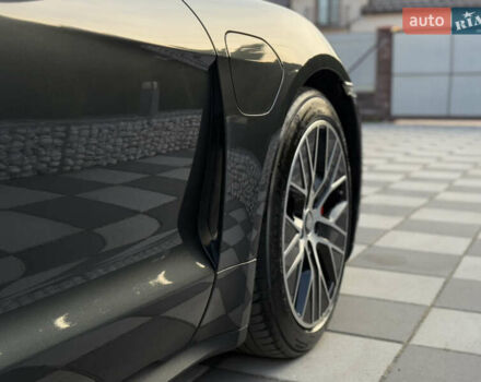 Серый Порше Тайкан, объемом двигателя 0 л и пробегом 129 тыс. км за 53500 $, фото 32 на Automoto.ua