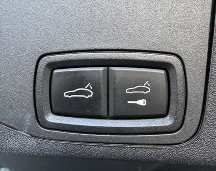 Серый Порше Тайкан, объемом двигателя 0 л и пробегом 114 тыс. км за 59500 $, фото 27 на Automoto.ua