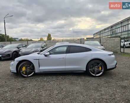 Серый Порше Тайкан, объемом двигателя 0 л и пробегом 89 тыс. км за 83888 $, фото 22 на Automoto.ua