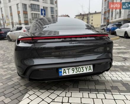 Серый Порше Тайкан, объемом двигателя 0 л и пробегом 53 тыс. км за 55000 $, фото 11 на Automoto.ua