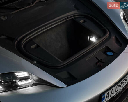 Серый Порше Тайкан, объемом двигателя 0 л и пробегом 82 тыс. км за 57500 $, фото 50 на Automoto.ua