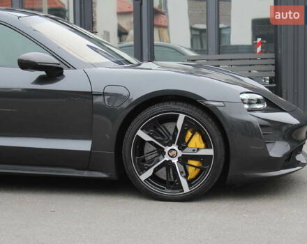 Серый Порше Тайкан, объемом двигателя 0 л и пробегом 1 тыс. км за 99700 $, фото 8 на Automoto.ua