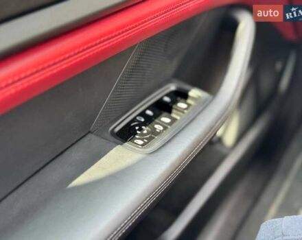 Серый Порше Тайкан, объемом двигателя 0 л и пробегом 80 тыс. км за 46600 $, фото 24 на Automoto.ua