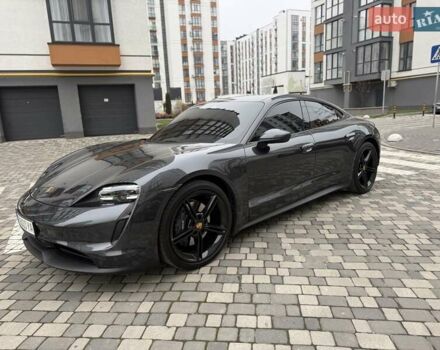 Серый Порше Тайкан, объемом двигателя 0 л и пробегом 53 тыс. км за 55000 $, фото 5 на Automoto.ua